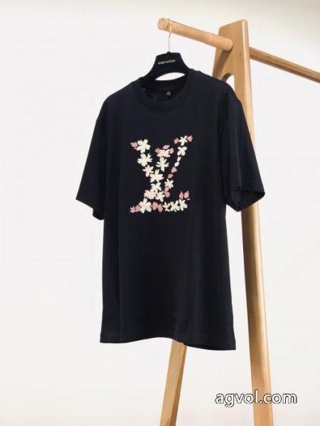 定番人気最新作 圧倒的人気アイテム 通勤の定番半袖Tシャツスーパー コピー 通販 優良LOUIS VUITTON 2