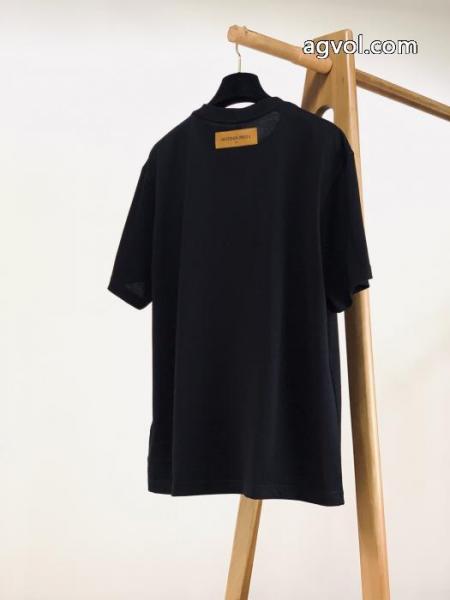定番人気最新作 圧倒的人気アイテム 通勤の定番半袖Tシャツスーパー コピー 通販 優良LOUIS VUITTON 1