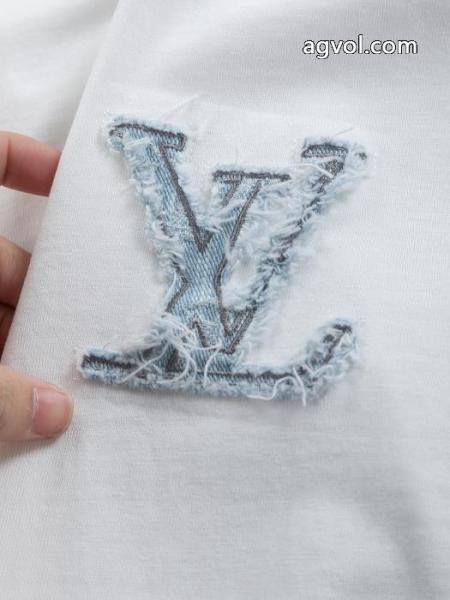ファション性の高い 今季は色を使った注目新品 新品保証ブランド コピー  LOUIS VUITTON半袖Tシャツ 5 