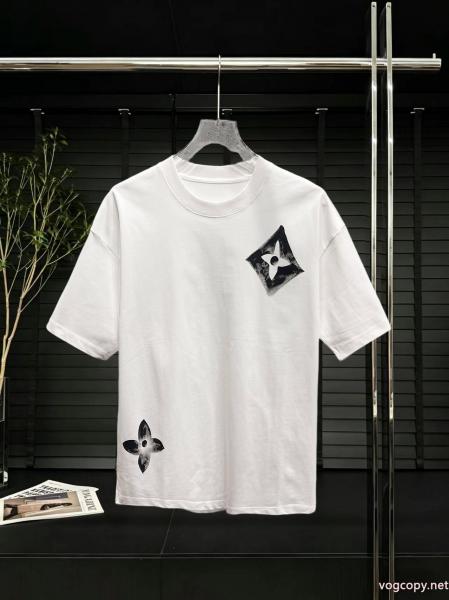 LOUIS VUITTON偽 ブランド 販売長く愛用出来る一品 期待に応えるように登場 履き心地半袖Tシャツ 0 