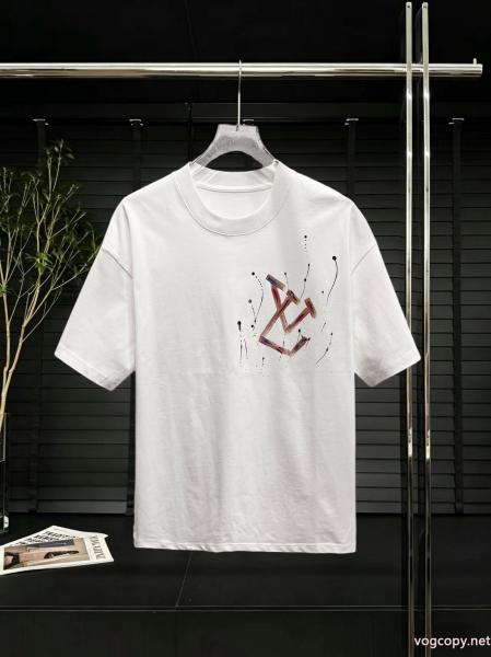 LOUIS VUITTON半袖Tシャツスーパー コピー 安心 ポップ 高品質な商品 大人気の夏季限定発売中 0 