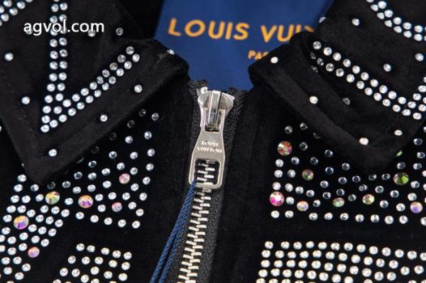 スーパー コピー どこで 買えるLOUIS VUITTON軽やかな印象 新作限定セール 数量限定 VIP価格コート 5 
