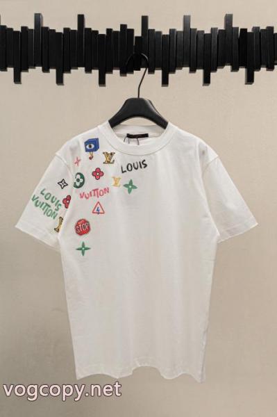 偽物 ブランドLOUIS VUITTONランキングTOP1 素敵なデザイン 赤字超特価豊富な半袖Tシャツ 1