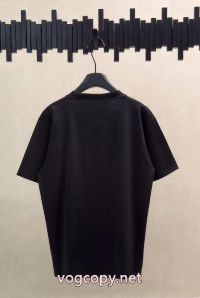 LOUIS VUITTONブランド コピー 品半袖Tシャツ手頃価格でオシャレ 大人気希少! プレゼントに最適 2