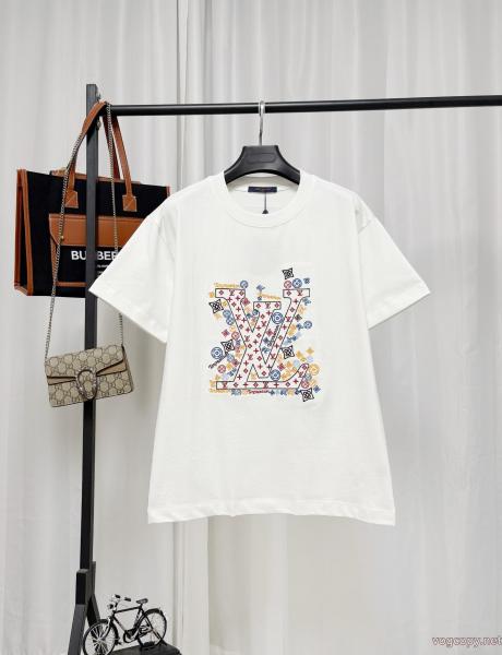 半袖Tシャツ今年のトレンドカラー 夏の注目2026ブランド新作 VIP価格LOUIS VUITTON偽物 通販 サイト 0 
