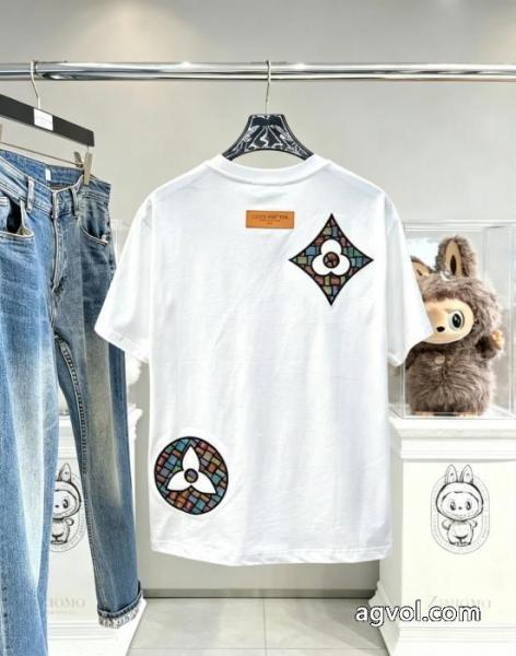 話題沸騰 タイムセール開催中! 高品質素材ブランド コピー 販売半袖TシャツLOUIS VUITTON 2