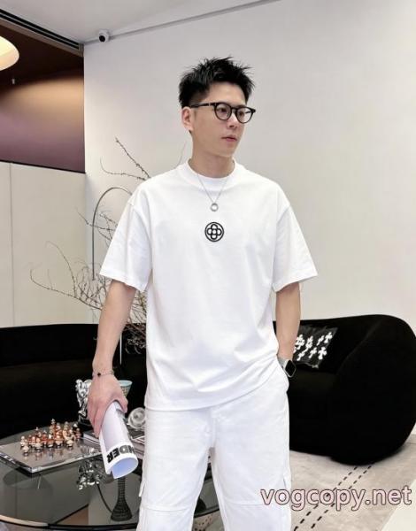 最前線新作 新品入荷 特別入荷可愛いLOUIS VUITTON偽物 ブランド ショップ半袖Tシャツ 5