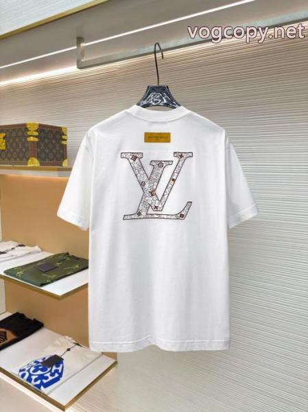 2026ブランド コピー必見 国内即発 早い者勝ち お買い得本物保証LOUIS VUITTON半袖Tシャツ 1