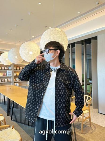 好感度が高いアイテム イベント2026新作 新品未使用LOUIS VUITTONコートブランド コピー 優良 4