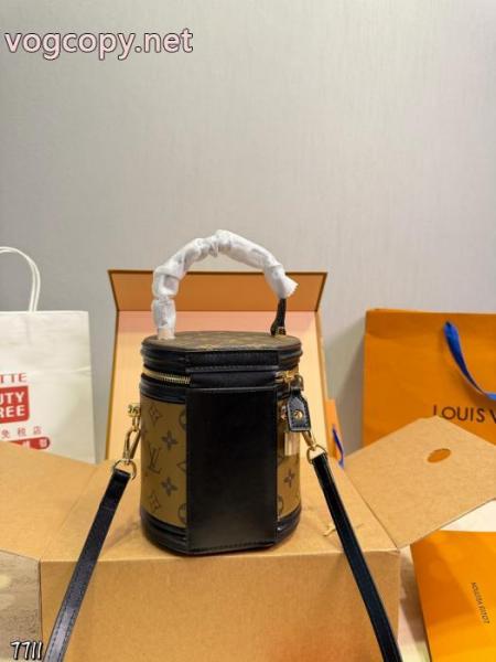大人気国内発送 プチプラ大活躍アイテム 完売寸前バッグLOUIS VUITTONコピー 商品 通販 4