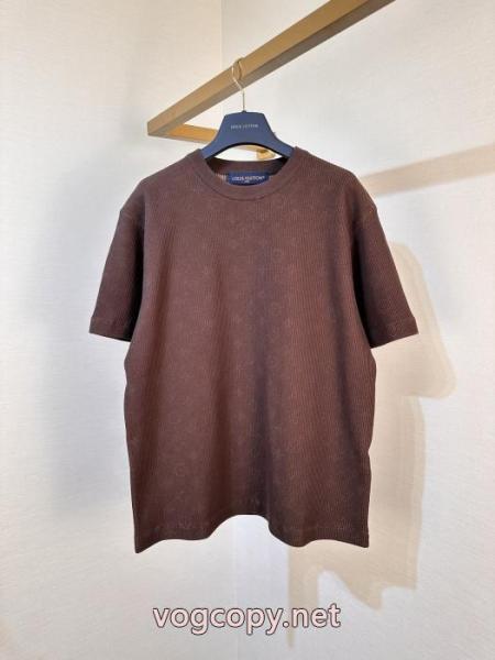 LOUIS VUITTONブランド 品 コピー高品質 人気 人気が再燃! 存在感が高い半袖Tシャツ 1