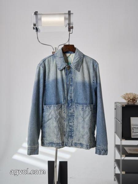 毎年大人気商品 存在感がある 完売確実LOUIS VUITTONブランド コピー 着払いコート 3