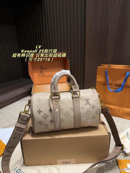 限定版プリント 雑誌掲載のアイテム ホリデー限定LOUIS VUITTONブランド コピー s 級トラベルバッグ 0 