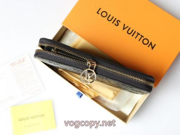 偽 ブランドLOUIS VUITTON最安値人気 軽量で大容量 海外先行発売!財布 3