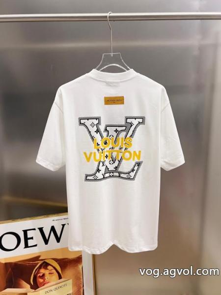半袖TシャツLOUIS VUITTONブランド 通販 激安主役級のアイテム 目玉商品セール ファション性の高い 0
