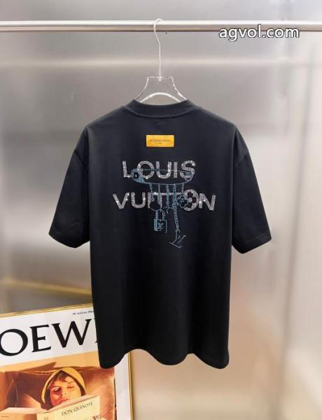 半袖Tシャツ最前線新作 人気定番2026 ずっと人気♪LOUIS VUITTONスーパー コピー 安心 3