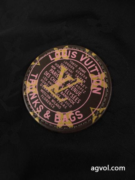 快適な着心地 今年人気定番 大絶賛! 偽 ブランドコートLOUIS VUITTON 2