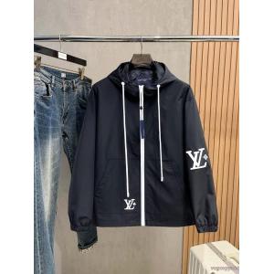 LOUIS VUITTONブランド コピー 専門店ジャケット爆発的な人気 26流行り 今年らしく魅力的アップ