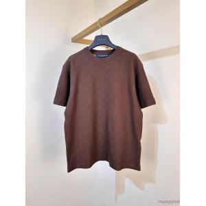 LOUIS VUITTONブランド 品 コピー高品質 人気 人気が再燃！ 存在感が高い半袖Tシャツ