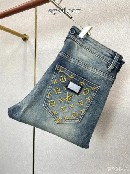 ジーンズスーパー コピー 通販コスパ最高のプライス お洒落に魅せる お洒落な存在感 LOUIS VUITTON 4