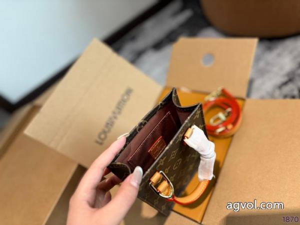 LOUIS VUITTONブランド コピー 激安バッグ上品な印象 完売必至 大人気コラボ商品 3