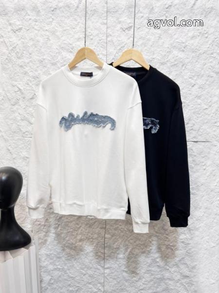 偽 ブランドLOUIS VUITTONパーカーHOTお買い得 相性の良い 高級感溢れるデザイン 2