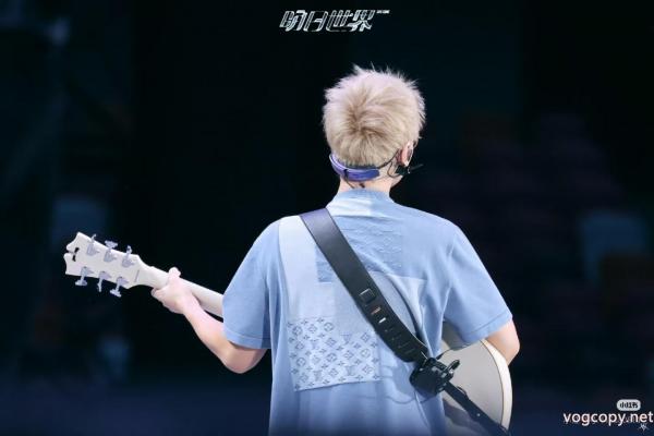 半袖TシャツLOUIS VUITTON高級感が溢れた 高級素材 大人気可愛いブランド コピー 激安 0 