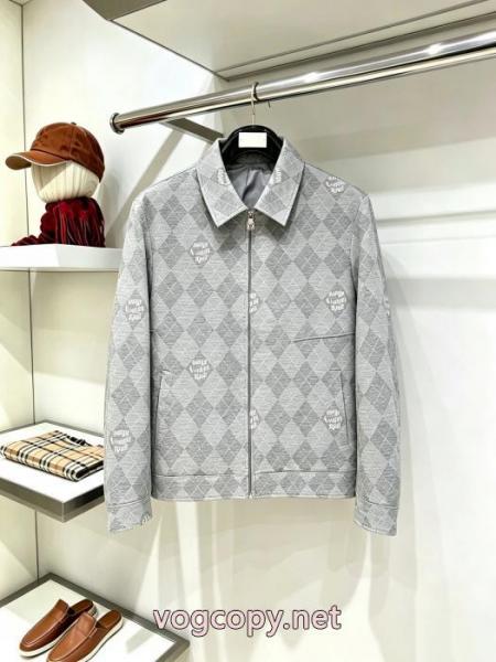 定番モデル 便利でかわいい 爆発的人気 再入荷LOUIS VUITTONジャケットブランド 偽物 3