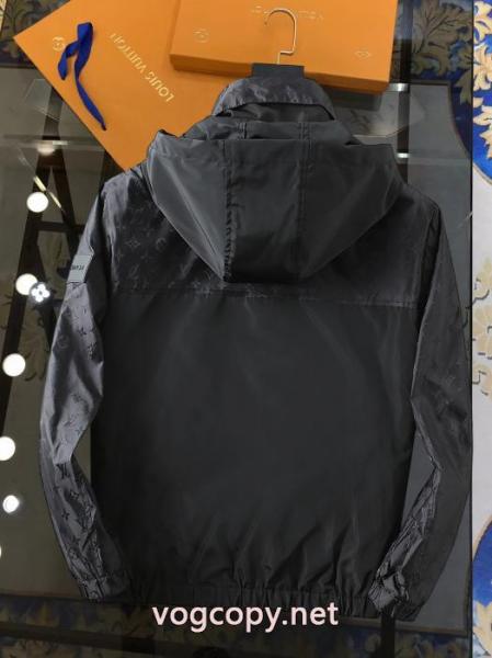 ブランド コピー ショップ韓国の人気 新作在庫希少 海外セレブ定番愛用 ジャケットLOUIS VUITTON 3