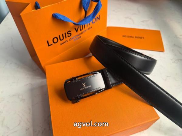 スーパー ブランド コピー存在感◎ 限定人気セール 個性派ベルトLOUIS VUITTON 2