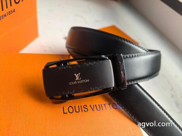 スーパー ブランド コピー存在感◎ 限定人気セール 個性派ベルトLOUIS VUITTON 3