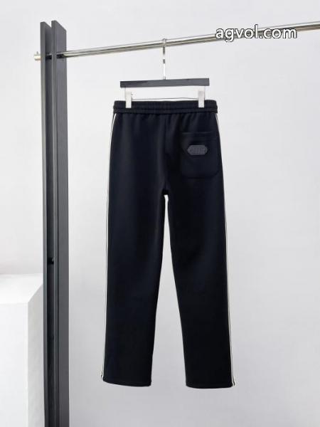 北欧ブランド 新価格で登場! 大人のブランドLOUIS VUITTONブランド レプリカスラックス 2
