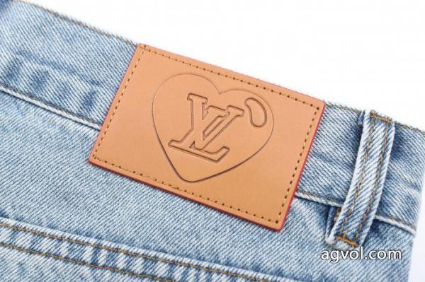 ジーンズ大注目 人気いっぱい 最安値挑戦中LOUIS VUITTONブランド 品 スーパー コピー 2