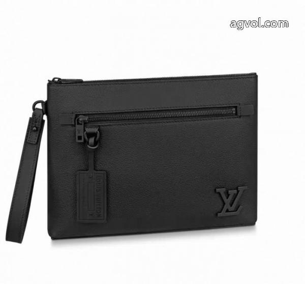 2026SSコレクションに新着 HOT大人気 優しい肌触りバッグを手に持つLOUIS VUITTON通販 ブランド 2