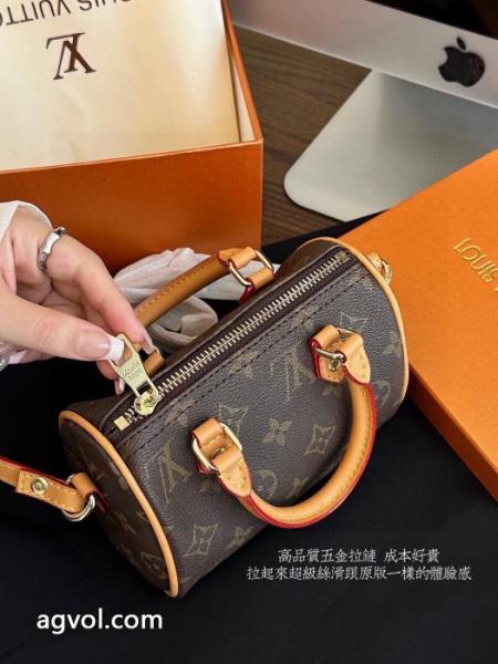 ブランド 品 スーパー コピーLOUIS VUITTONトレンドアイテム 機能性が良くブランド新品 超激得定番バッグ 3