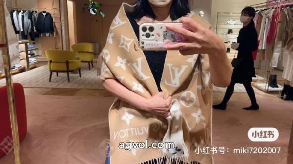 LOUIS VUITTONコピー 商品 販売数量限定版人気アイテム 抜群の存在感 稀少*新品マフラー 5