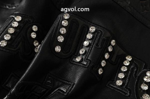偽物 ブランドジャケットSS26限定版 新色続々登場 高級感が漂うLOUIS VUITTON 3