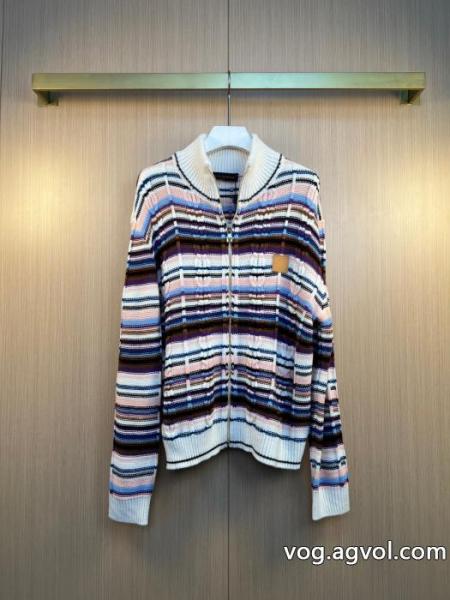 スーパー コピー ブランド 専門圧倒的な高級感 お買い得新品 お得なLOUIS VUITTONコート 0 
