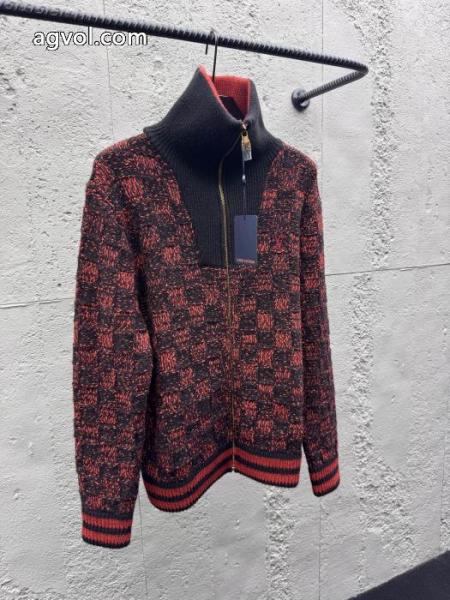 コートブランド コピー 品LOUIS VUITTONトレンドの最先端に 2026新作新品 完売必至 2