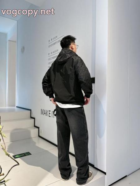無敵アイテム 待望の再販売 上質なデザインスーパー コピーLOUIS VUITTONジャケット 3