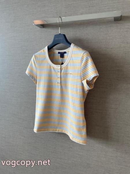 Tシャツブランド コピー 通販LOUIS VUITTON目を引く1着 大好評アイテム 海外モデル. 4