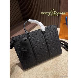 ブランド 品 激安 通販LOUIS VUITTON高級感UP コスパ最強 個性的なデザイン バッグ