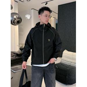 無敵アイテム 待望の再販売 上質なデザインスーパー コピーLOUIS VUITTONジャケット