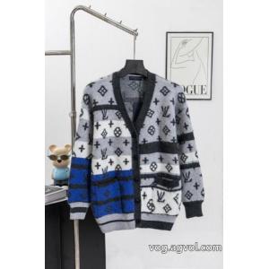 LouisVuittonルイ・ヴィトンの新作レトロなLV満印の老花ストライプVネックカーディガンカップルコートのトップス