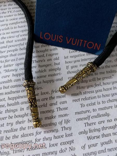 優しい印象を与えてくれ 2026限定新作 使い勝手も良好ジャケットコピー 商品 販売LOUIS VUITTON 4