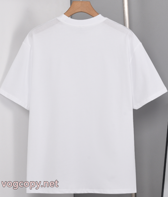 Tシャツ引き続き人気のアイテム 上品な彩りに夢中 完売次第終了早い者勝ちブランド スーパー コピー 優良店LOUIS VUITTON. 6 