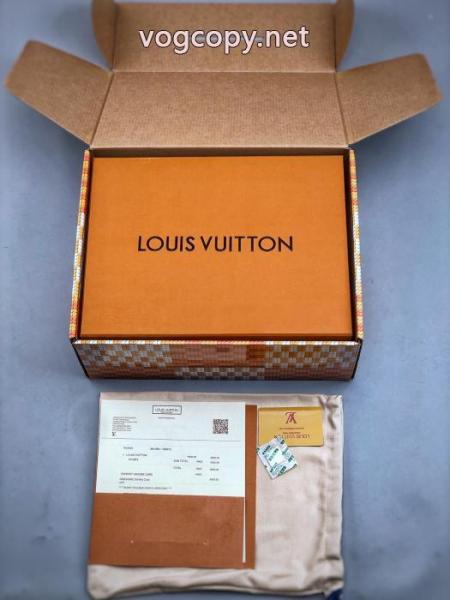 LOUIS VUITTONブランド 偽物 通販即発送OK 大幅値引き 季節をまたい新作アイテムスニーカー. 3