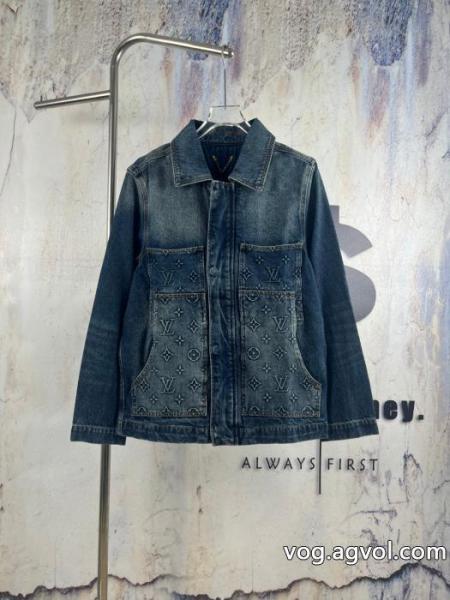 Louis Vuittonルイ・ヴィトンMonogramエンボス古いデニムコート 0