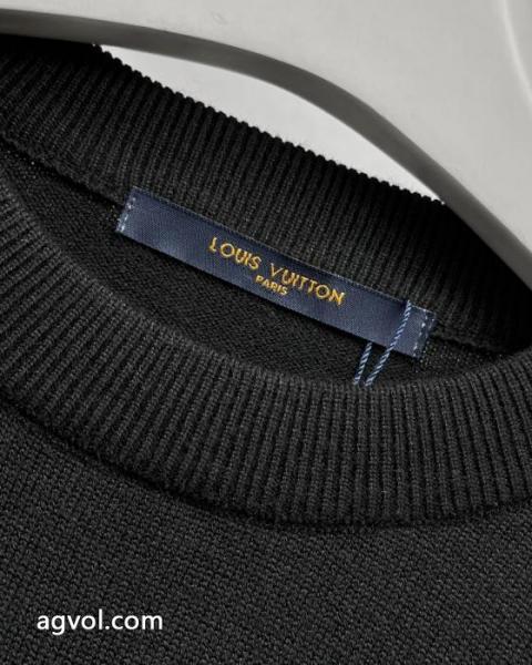 LV|控えめ質感黒ニットデイリー通勤本命セーター 2