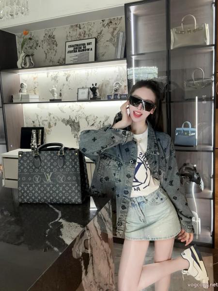 偽 ブランド 通販絶対欲しい新作 着こなし自在 完売間近デニムコートLOUIS VUITTON 0 